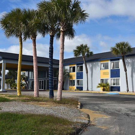 Super 8 By Wyndham Biloxi Motel Eksteriør billede