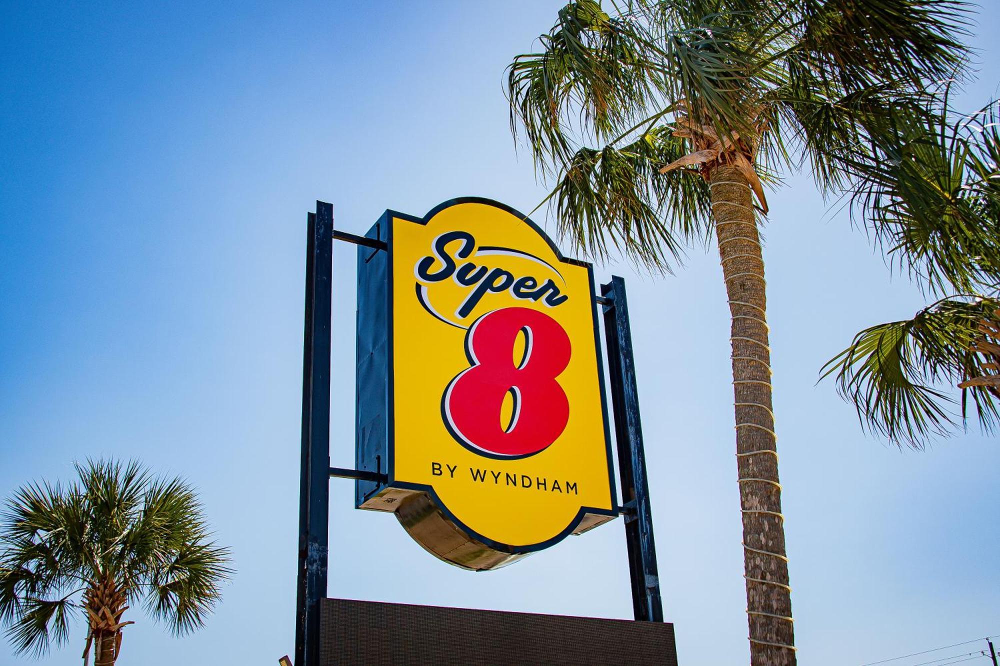 Super 8 By Wyndham Biloxi Motel Eksteriør billede
